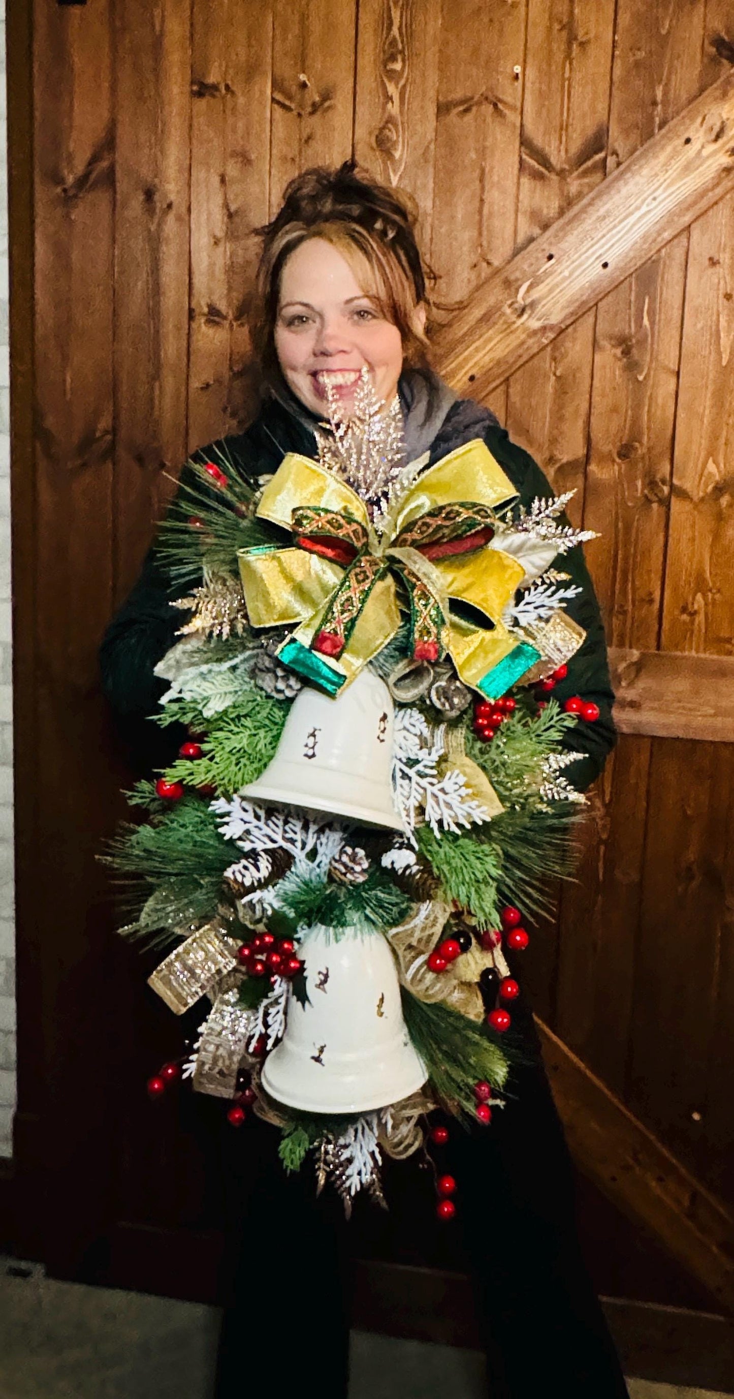 Elegant Bell Swag for winter, Bell Swag with Berries and winter greenery, Minimalist door wreath, Christmas Wreath, Front Porch Bell decor