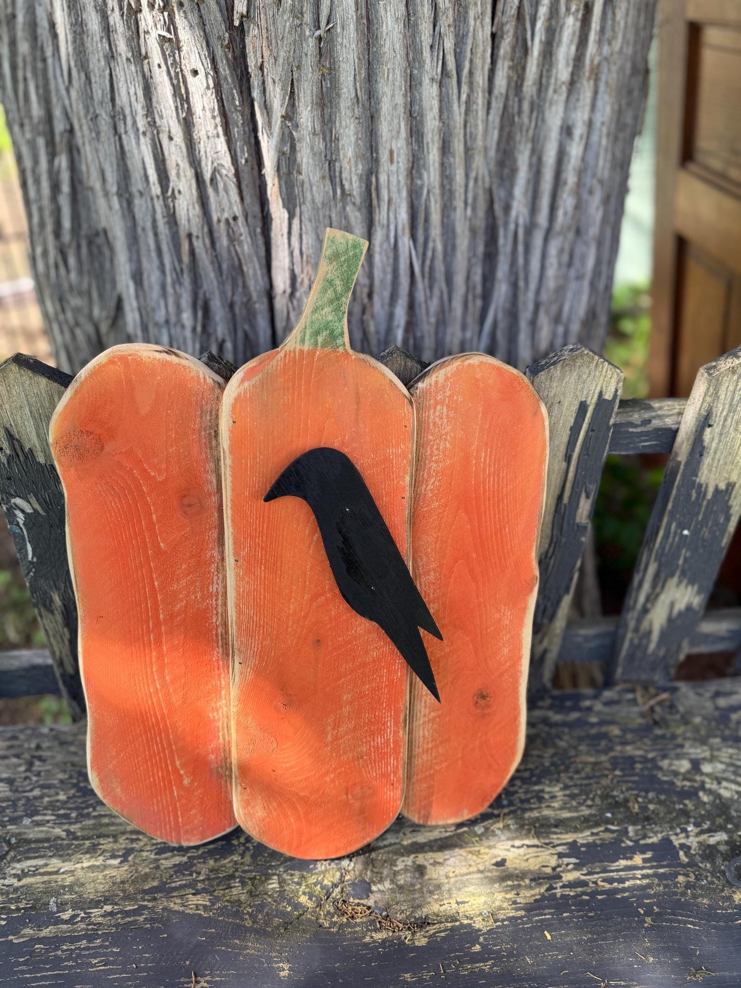 Wooden Fall Pumpkin Decor, Cedar wood pumpkin with crow, pumpkin door hanger, Fall Home Decor, rustic fall decor, handmade pumpkin hanger