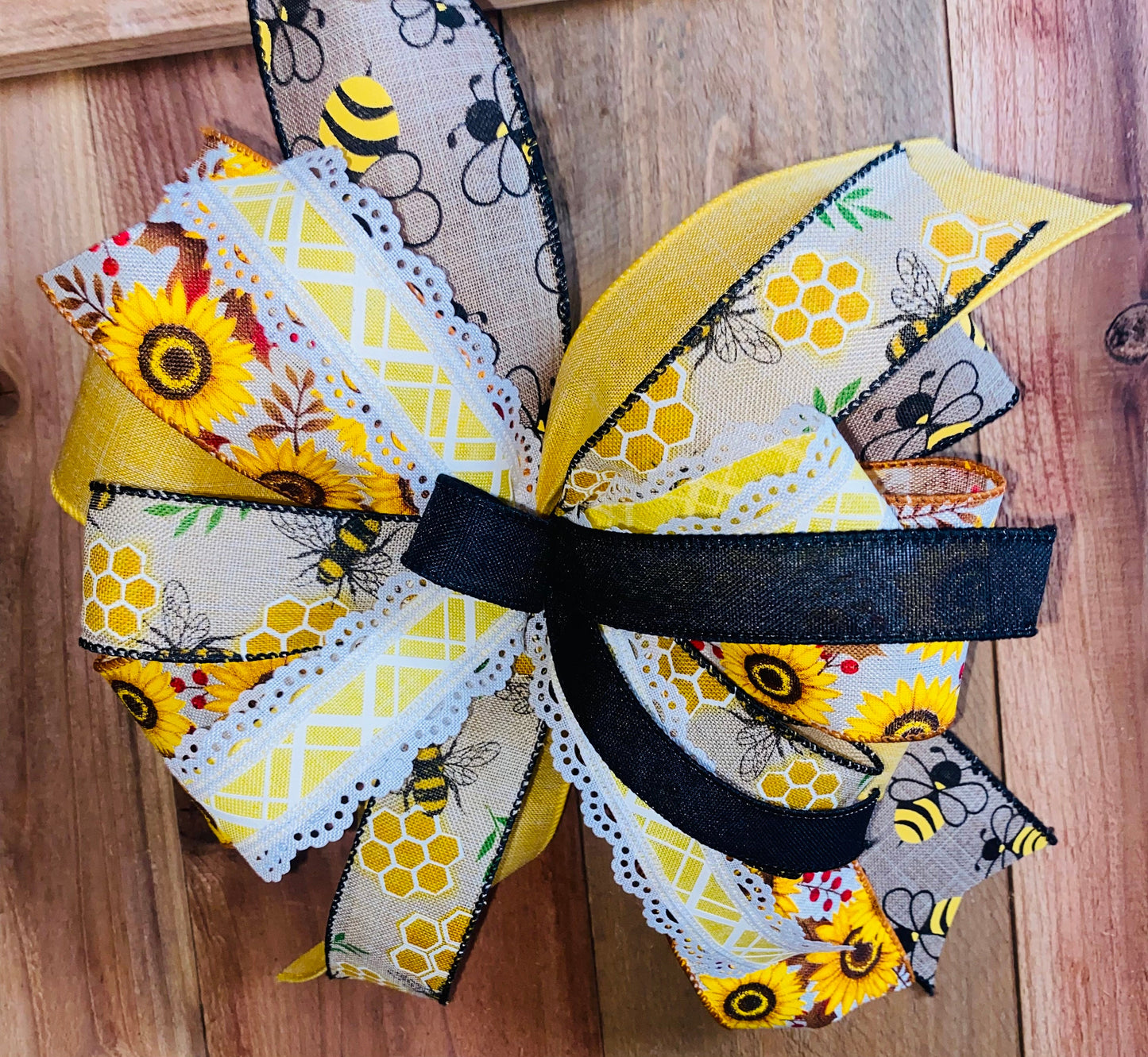 Sunflower Bow, Fall Bow, Bumble Bee Bow, Bee Bow, Sunflower & bee bow, Fall door decor, Lantern Decor, Fall wall Decor, present decor
