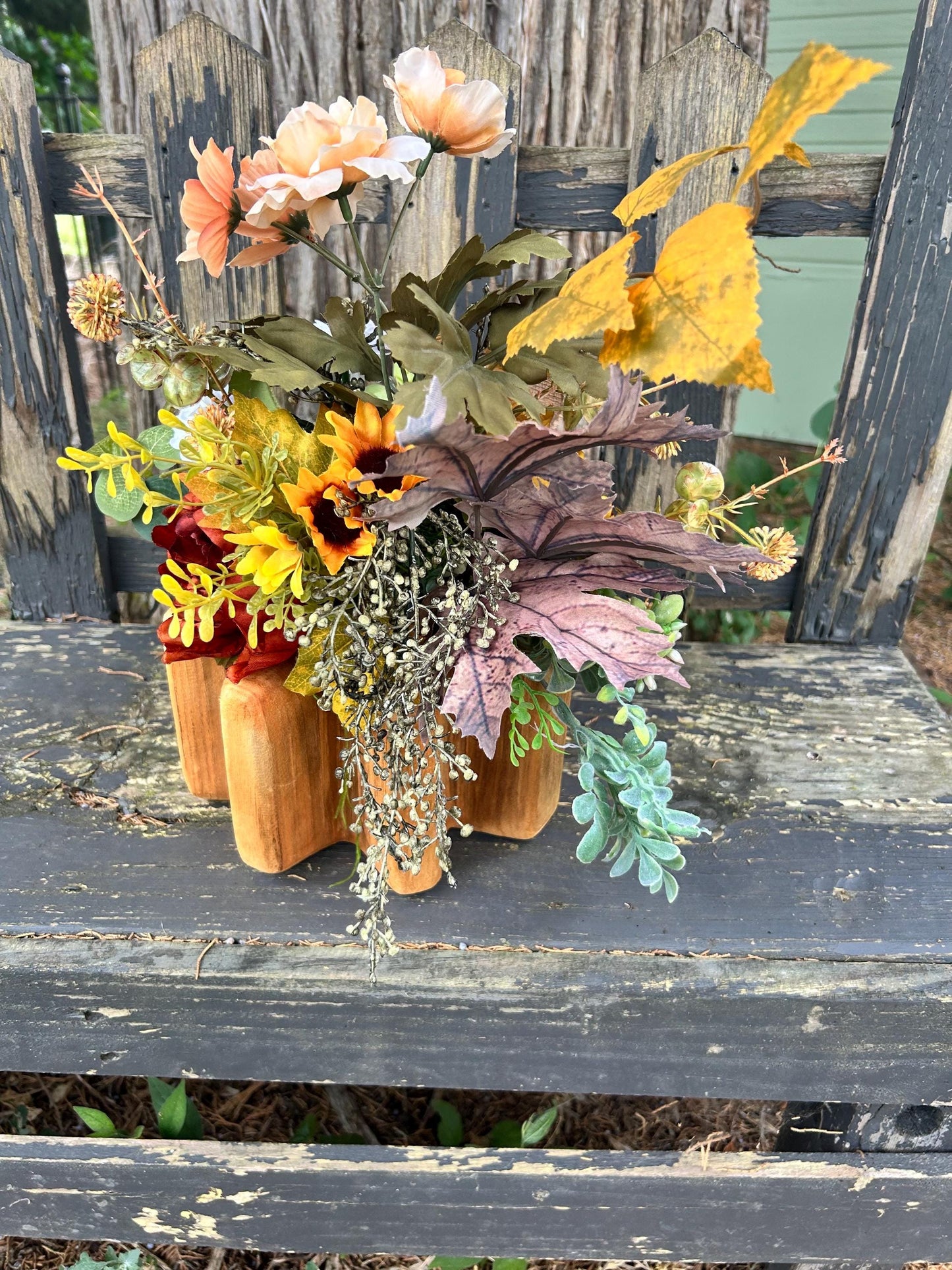 pumpkin fall tabletop centerpiece with florals, Fall centerpiece table decor, Fall living room decor, fall decoration, decorated pumpkin