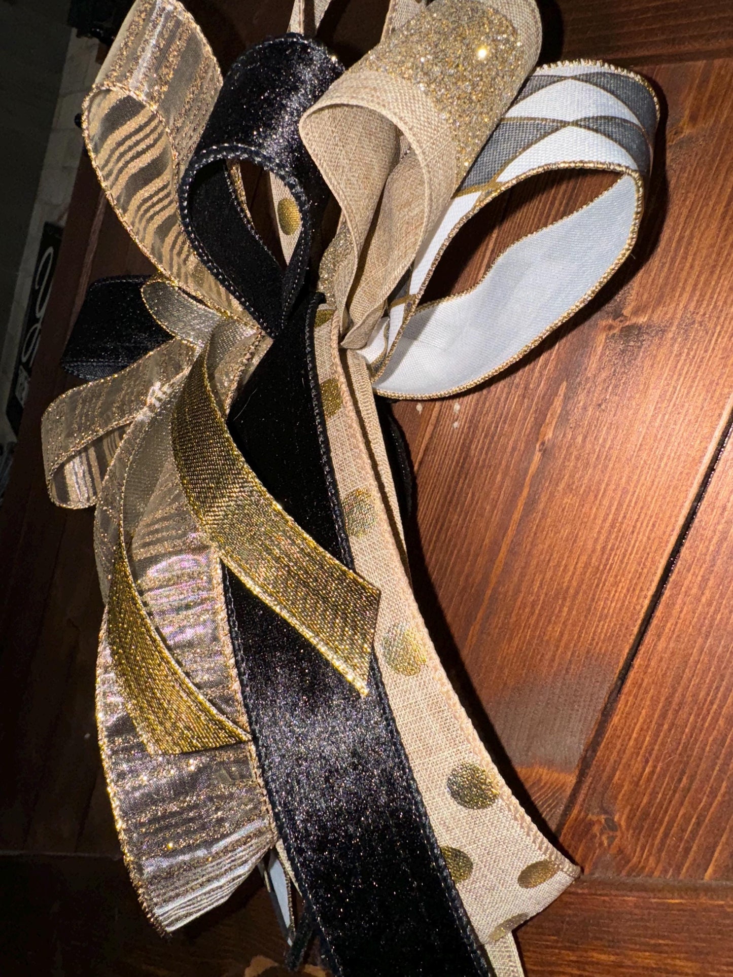 Elegant Gold Christmas Bow, Bow for Mantle, Lantern bow, Tree Bow, wall decor Bow