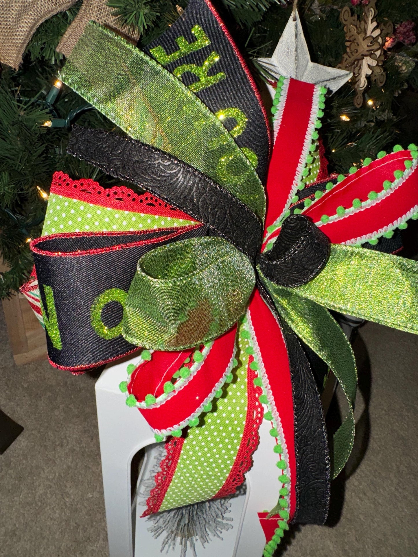 Green monster Bow, Your a mean one now, lime green and red theme Christmas, Traditional Christmas decor, Winter lantern bow, mantle bow